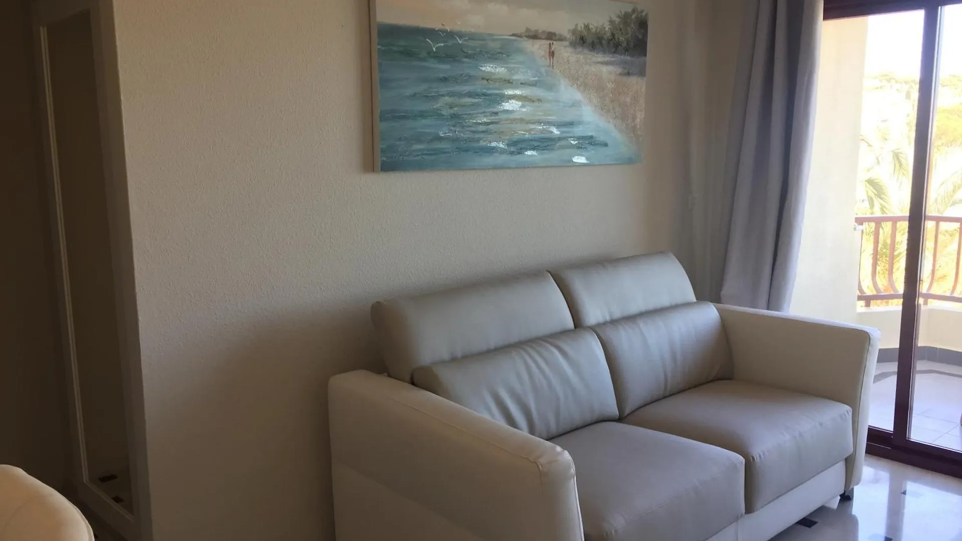 Daire Urbanization On The Beach Front 1-3 La Cala De Mijas