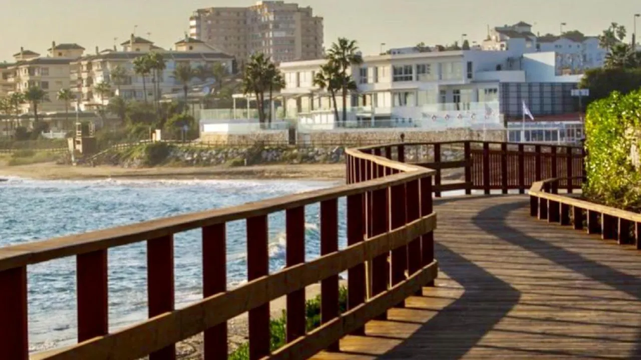 Urbanization On The Beach Front 1-3 La Cala De Mijas Appartement